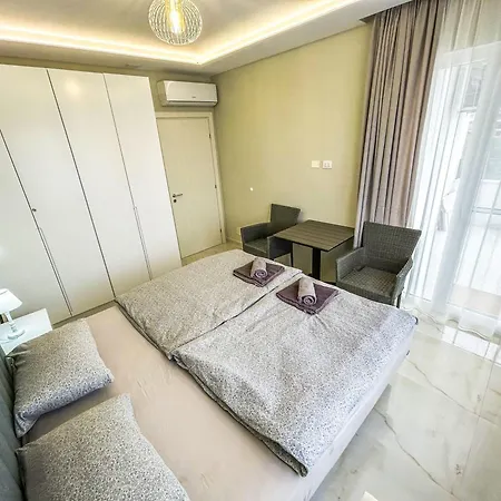 Family 1157 Apartament Golem (Tirana)