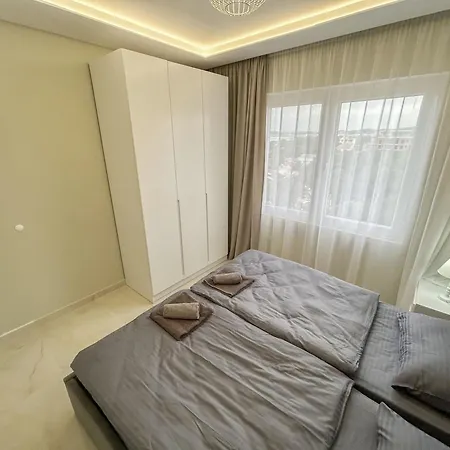 Family 1157 Golem (Tirana)